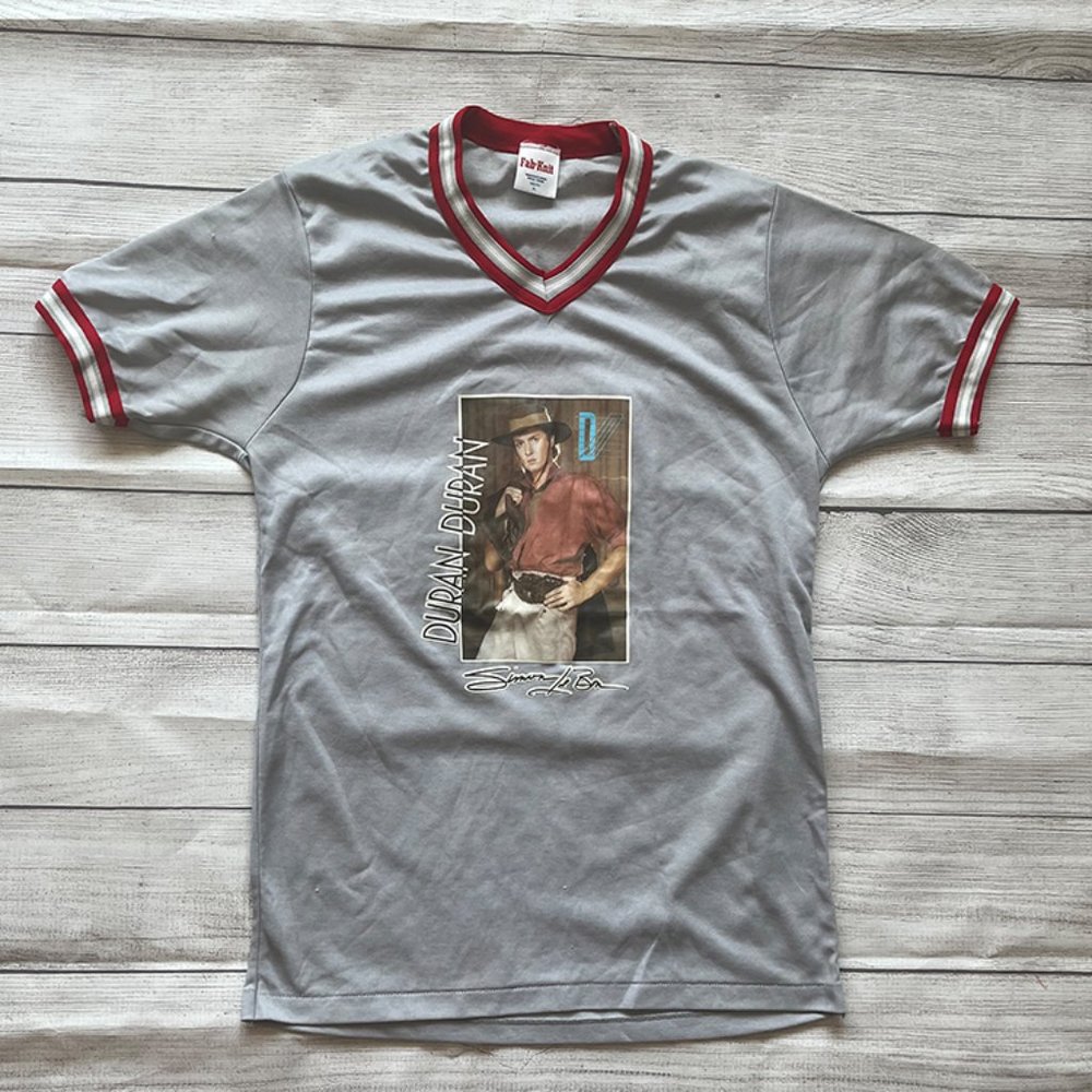 Duran Duran Simon Le Bon V-Neck Vintage Iron-On T-shirt Women's L / Youth XL